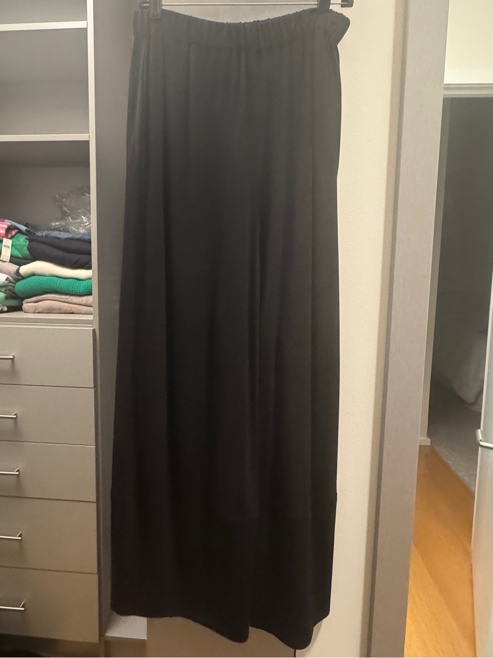 Emporio Armani Black Elastic-Waist Maxi Skirt